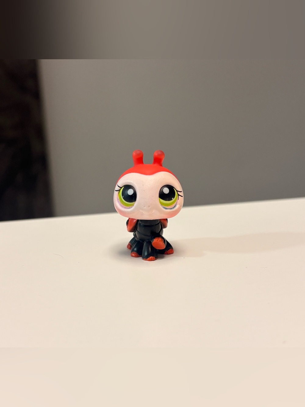 Authentic LPS Littlest Pet Shop #221 LadyBug Black Red Green Eyes rare